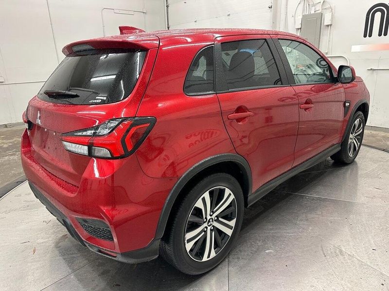 2020 Mitsubishi Outlander Sport 2.0 ESImage 14