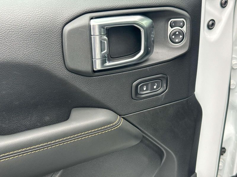 New 2025 Jeep Wrangler 4-door Sahara