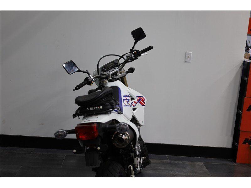 2023 Suzuki DR-Z 400SMImage 3