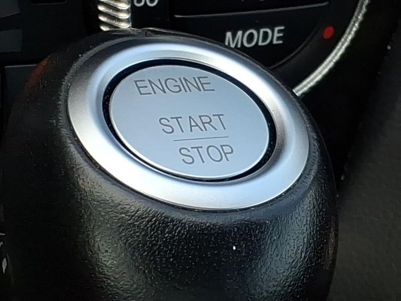 Used 2011 Mercedes-Benz SL 550 550Image 6