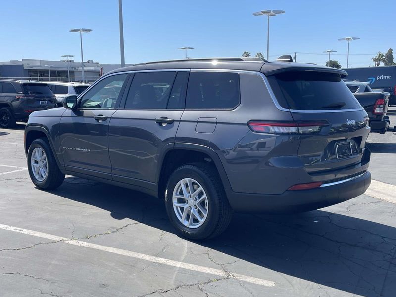 New 2026 Jeep Grand Cherokee L Laredo 4x2