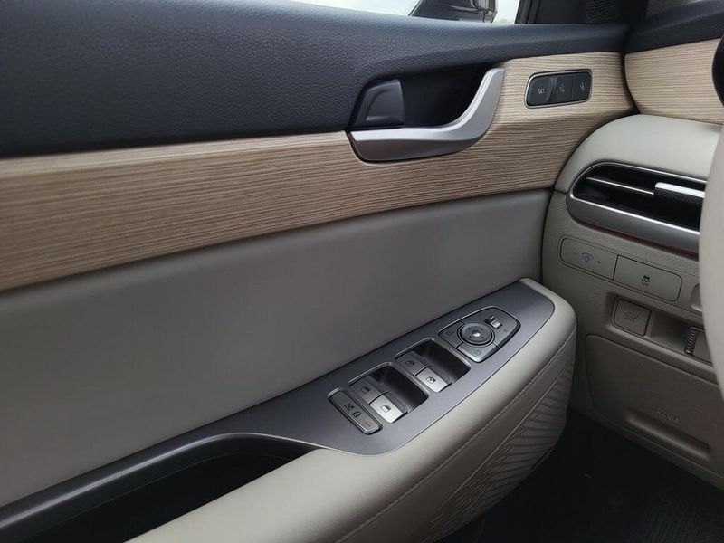 2024 Hyundai Palisade LimitedImage 29