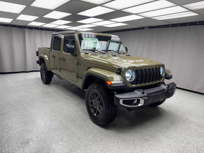 2025 Jeep Gladiator Sport S 4x4Image 4
