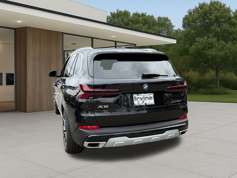 New 2026 BMW X5 xDrive50eImage 11