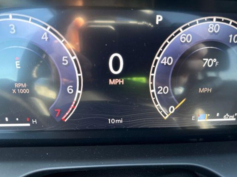 2025 Jeep Grand Cherokee Limited photo 3