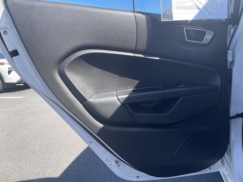 2017 Ford Fiesta 4d Hatchback TitaniumImage 15
