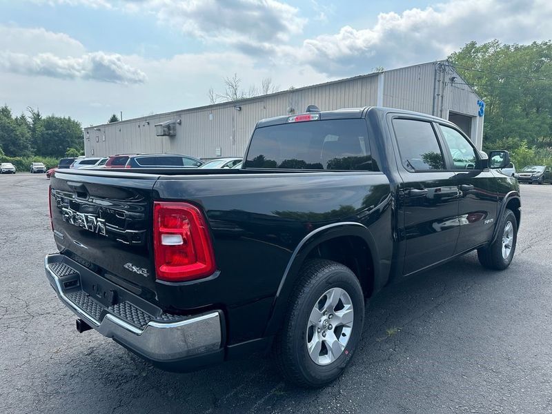 2025 RAM 1500 Big Horn Crew Cab 4x4 5