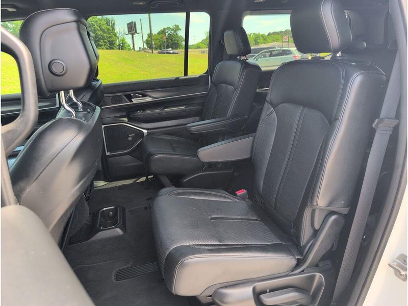 2024 Jeep Wagoneer Series IIIImage 30
