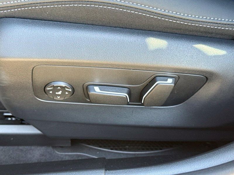 Used 2026 BMW 5 Series 530iImage 19