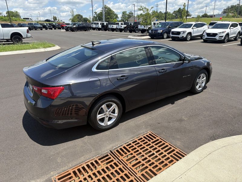 Used 2023 Chevrolet Malibu LSImage 11