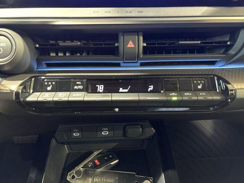 New 2026 Toyota Prius XLEImage 20
