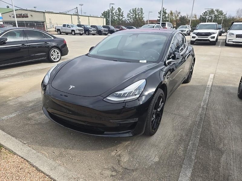 Used 2018 Tesla Model 3 Long RangeImage 1