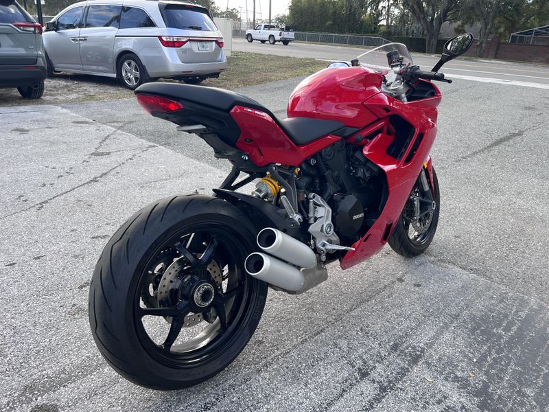 2023 Ducati SuperSport