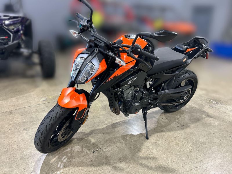 Used 2022 KTM 890 DUKE Image 17
