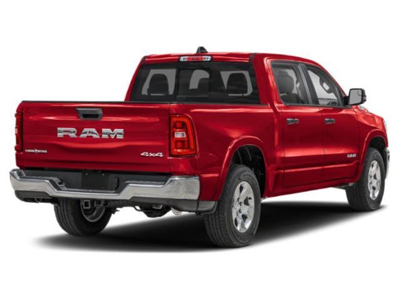 New 2026 RAM 1500 Big Horn Crew Cab 4x2 5'7' Box