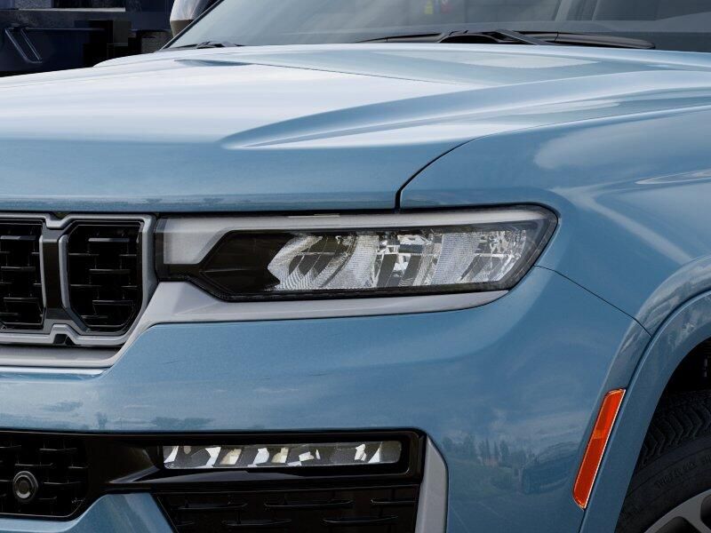 New 2026 Jeep Grand Cherokee L Summit 4x4Image 6