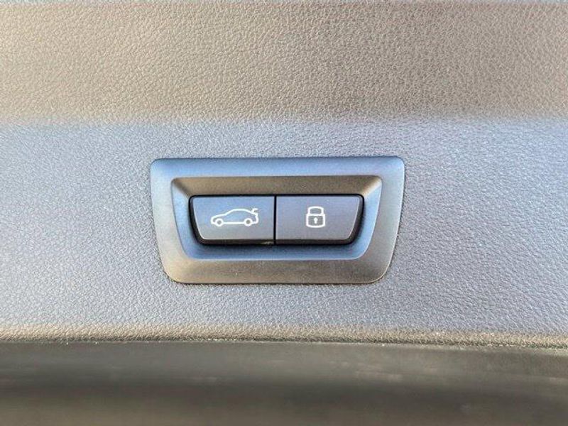 Used 2024 BMW X3 xDrive30iImage 17