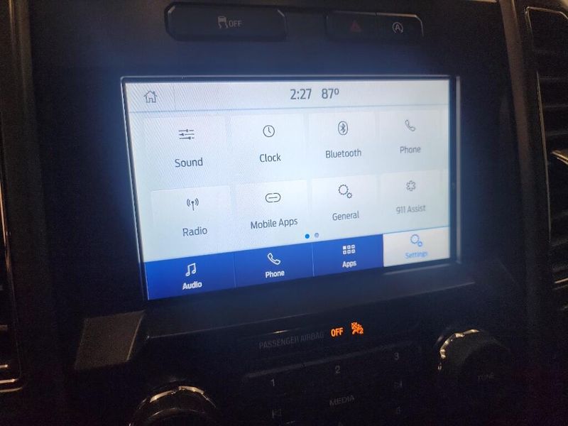2020 Ford F-150 XLT photo 22