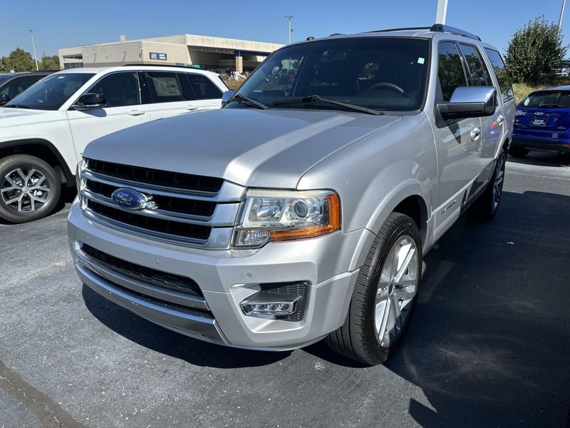 Used 2017 Ford Expedition PlatinumImage 1