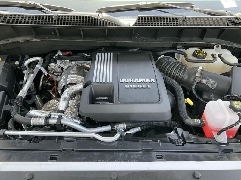 2023 Chevrolet Silverado 1500 High CountryImage 33