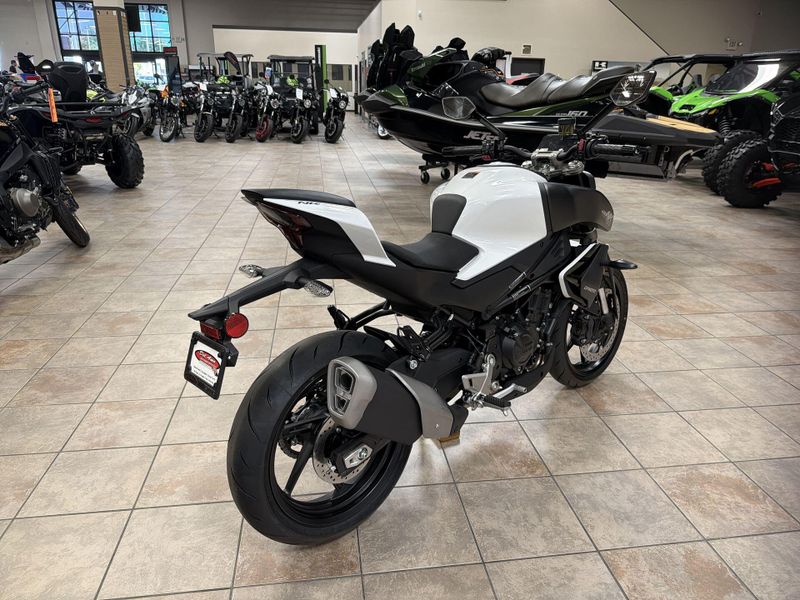 New 2026 CFMOTO 450NK Image 17