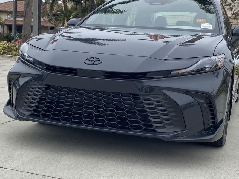 New 2025 Toyota Camry SEImage 7