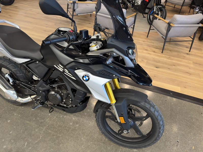 2024 BMW G 310 GS 