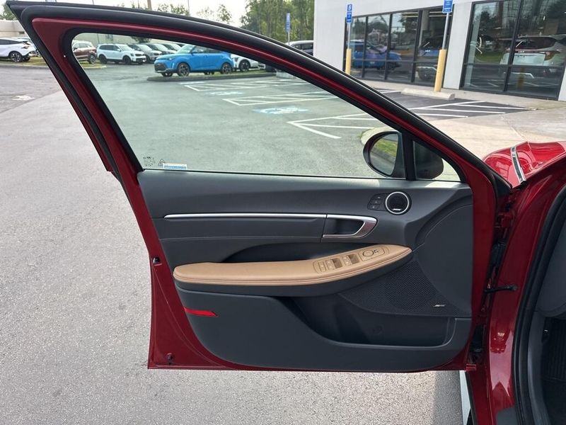 2023 Hyundai Sonata LimitedImage 26