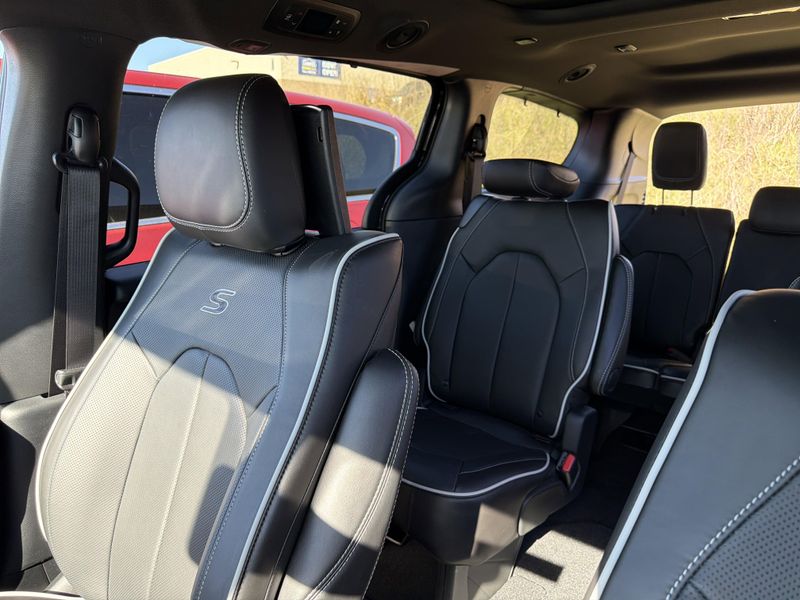 New 2026 Chrysler Pacifica LimitedImage 35