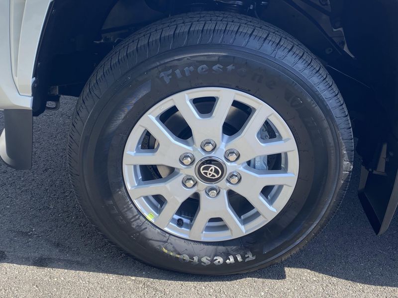New 2025 Toyota Tacoma SR5Image 8