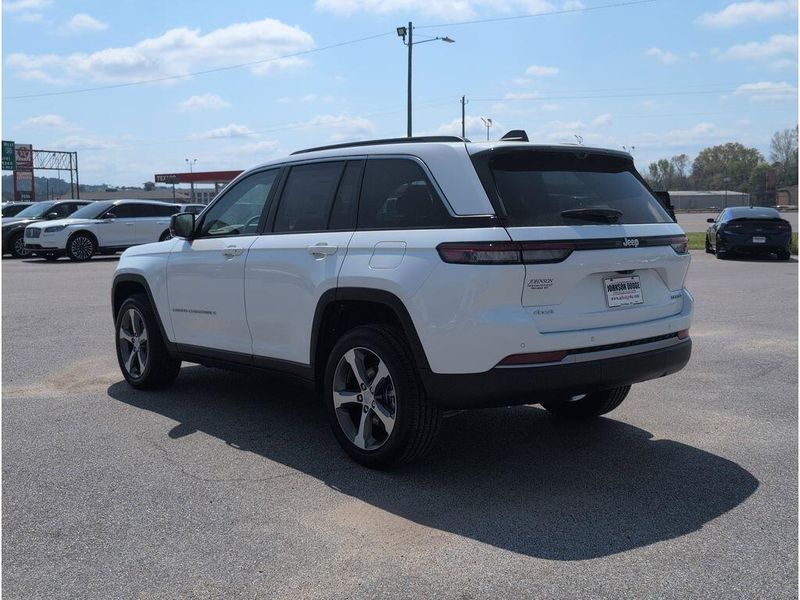 New 2026 Jeep Grand Cherokee Limited 4x4Image 3