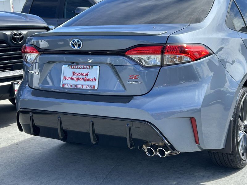 Used 2025 Toyota Corolla SEImage 4