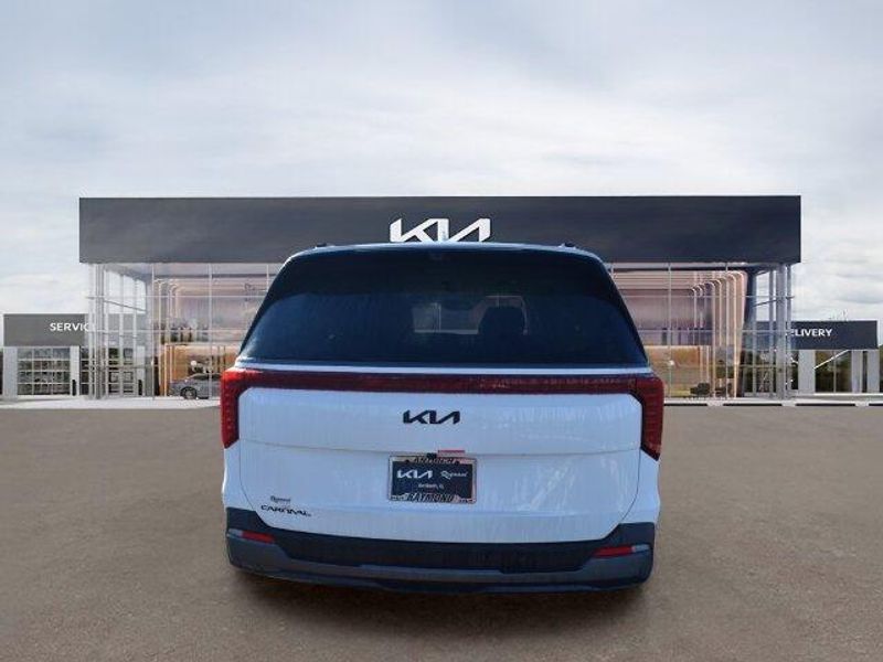 New 2026 Kia Carnival SX PrestigeImage 5