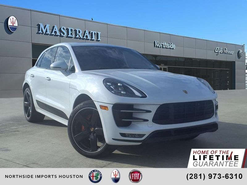 2018 Porsche Macan TurboImage 1