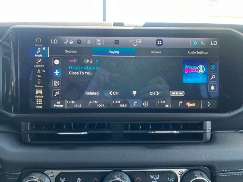 2025 Jeep Wrangler Sahara2025 Jeep Wrangler 4-door Sahara