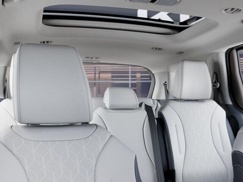New 2027 Kia Carnival SXImage 28