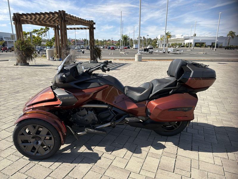 New 2026 Can-Am SPYDER F3 LIMITED SPECIAL SERIES (SE6) Image 14