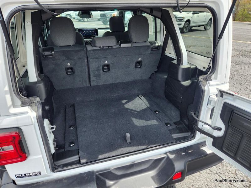 Used 2025 Jeep Wrangler 4xE Sahara