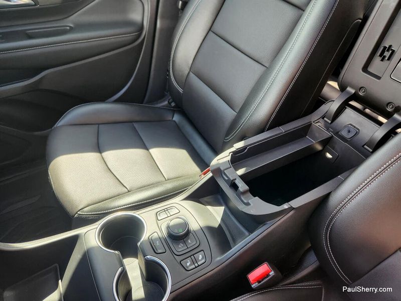 Used 2024 GMC Terrain SLT Elevation Edition