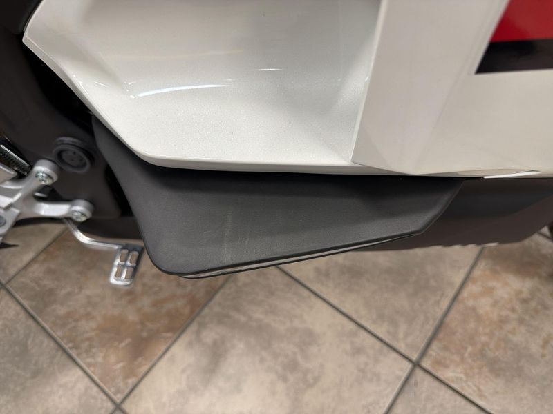 New 2026 Yamaha YZF-R3 ABS CA 70TH ANNIVERSARY EDITION Image 28