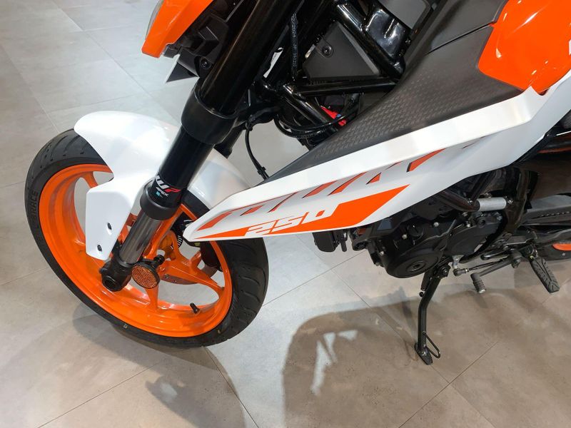 New 2024 KTM 250 DUKE Image 19