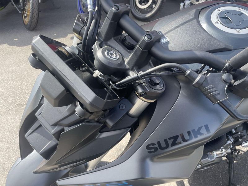 Used 2024 Suzuki GSX-8S CA Image 22