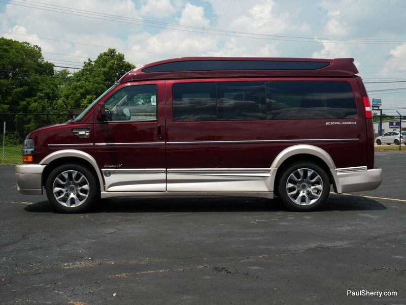 2022 Chevrolet Express Cargo Image 10