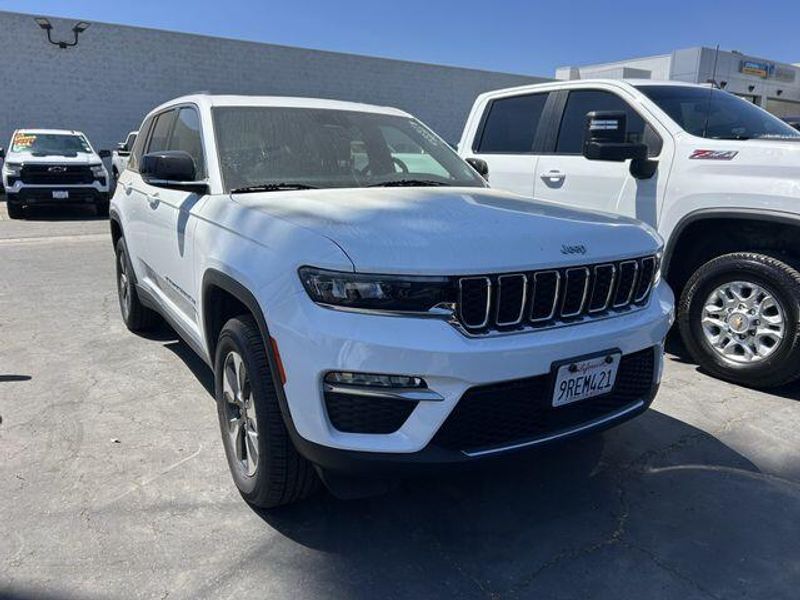 Used 2024 Jeep Grand Cherokee 4xeImage 2