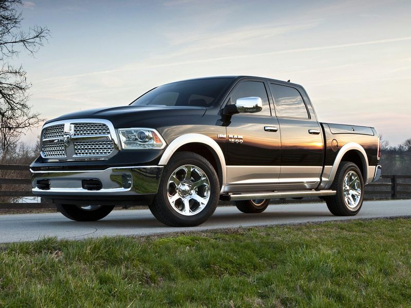 2016 RAM 1500 LaramieImage 1