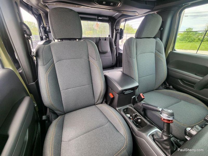 2025 Jeep Wrangler 2-door SportImage 20