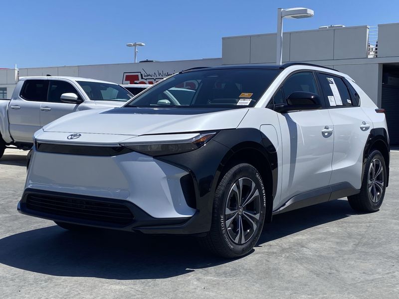 New 2025 Toyota bZ4X XLEImage 6