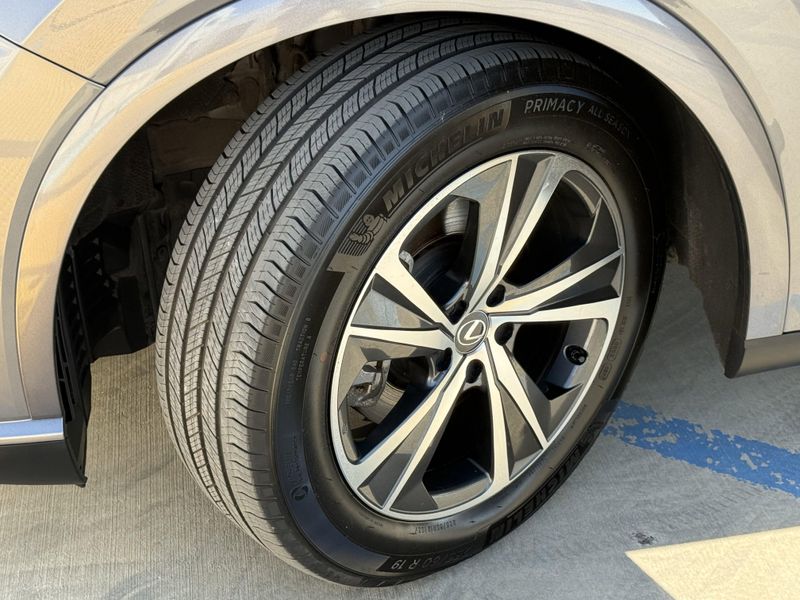 Used 2023 Lexus RX 350h Premium PlusImage 15