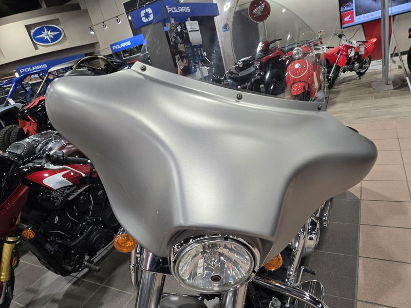 USED 2009 HARLEY STREET GLIDE Image 9