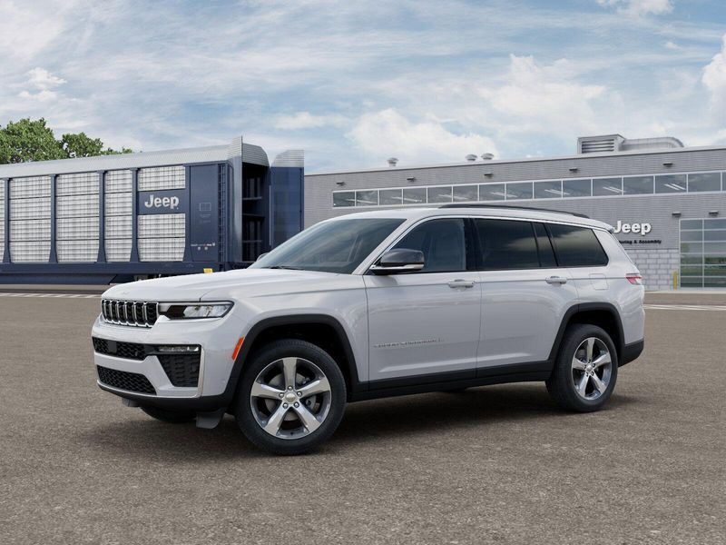New 2026 Jeep Grand Cherokee L Limited 4x4Image 2